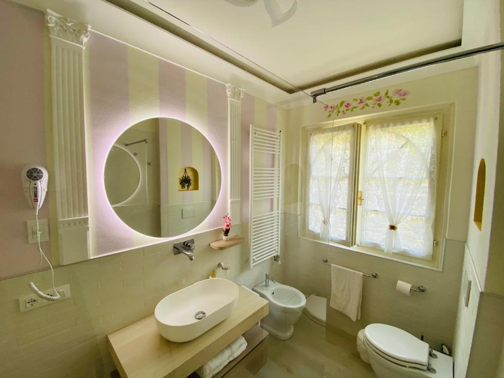 Apartment with 2 bedrooms and terrace image 2