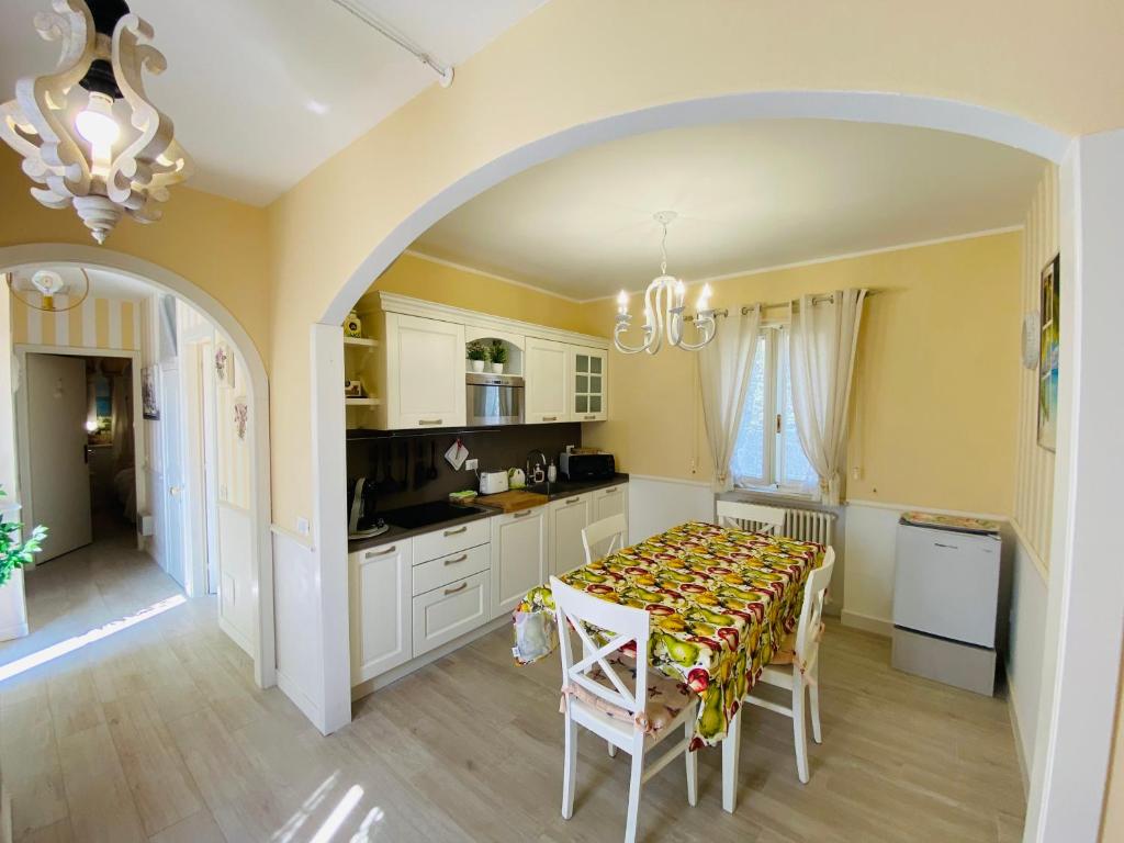 Apartment with 2 bedrooms and terrace image 8